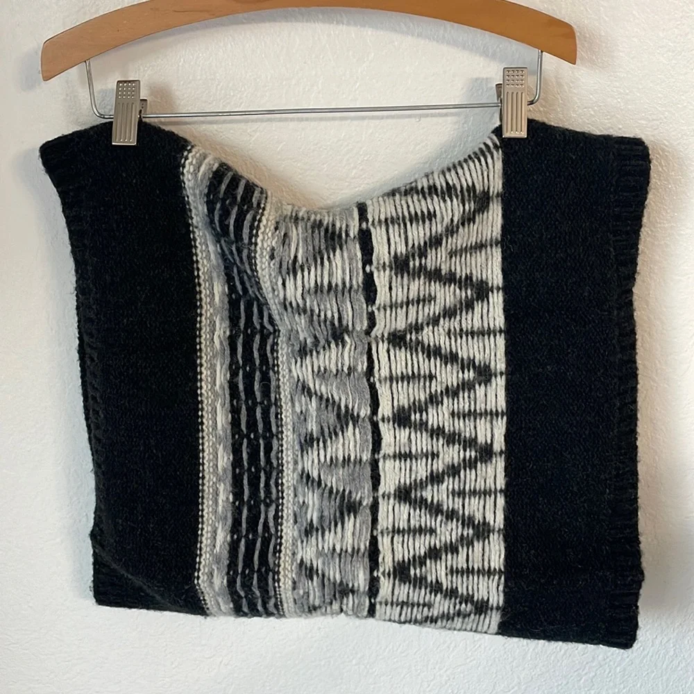 Gap Heavy Knit Infinity Scarf